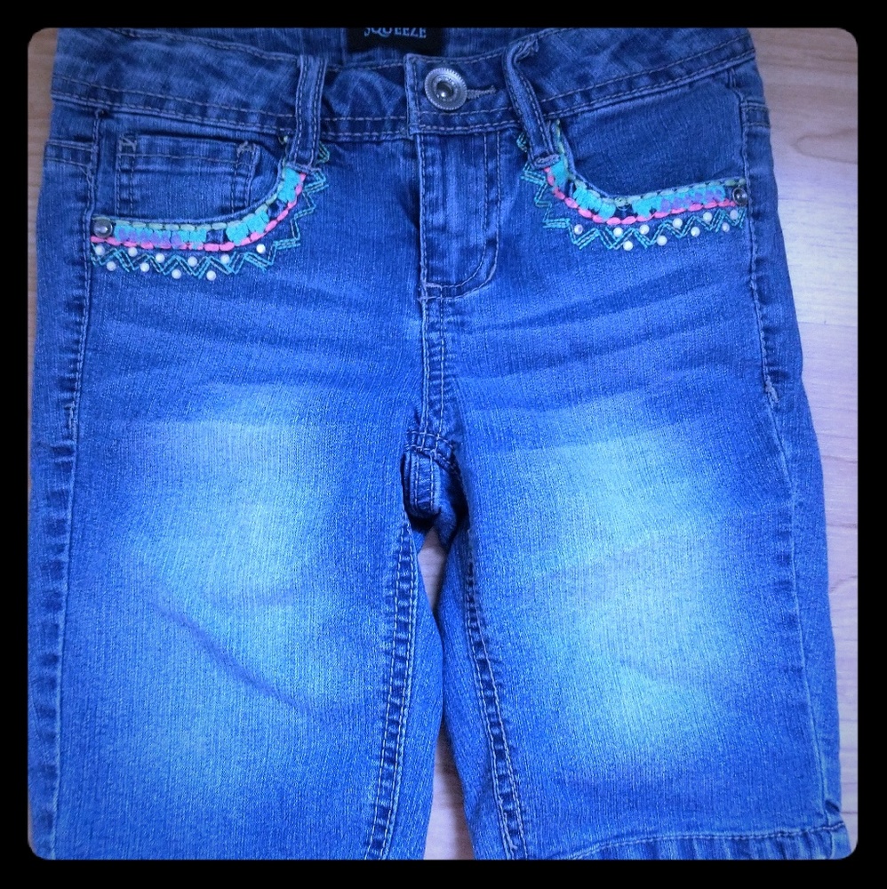 NWOT Kids Girls Squeeze size 7 knee length shorts